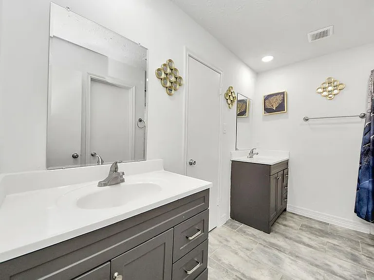 4922 E Laureldale Dr — Photo 23