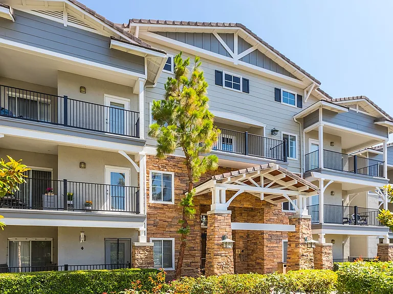 Elate Rancho Cucamonga - 55+ Active Adult Apartment Homes — Photo 6