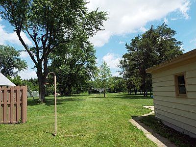 Tree-Lined 1 Acre Wooded Lot