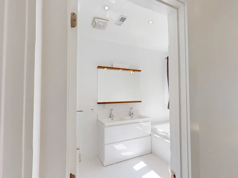 24 Kennedy Ave #UPPER — Photo 23