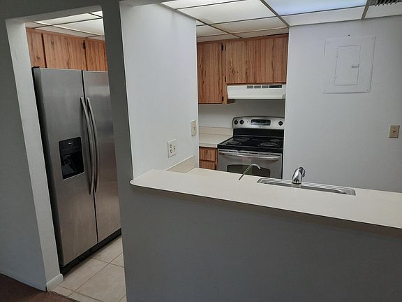 3rd image of 170 Palmetto Woods Ct APT 3D