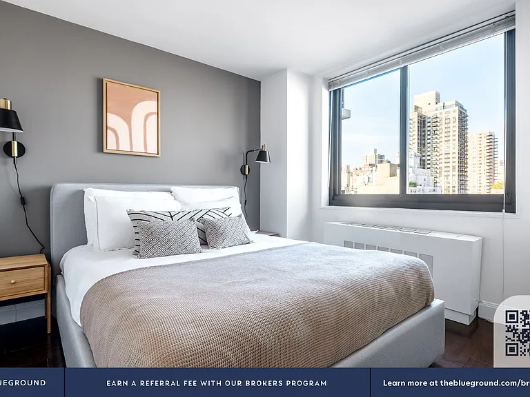 200 E 82nd St #19F — Photo 8
