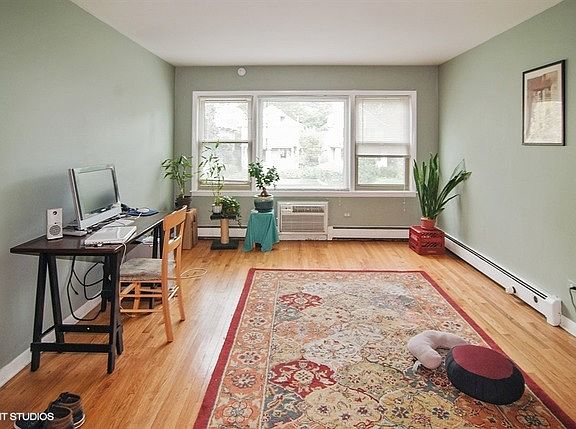 2nd image of 301 Chicago Ave APT 2CE