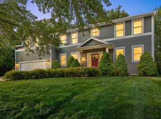 3164 Country Ct NE, Iowa City, IA 52240