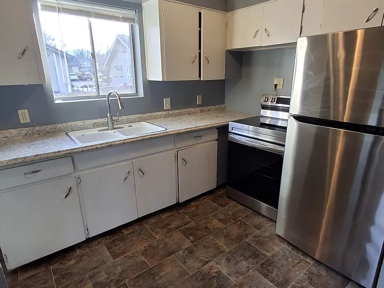 309 Marie St — Photo 9