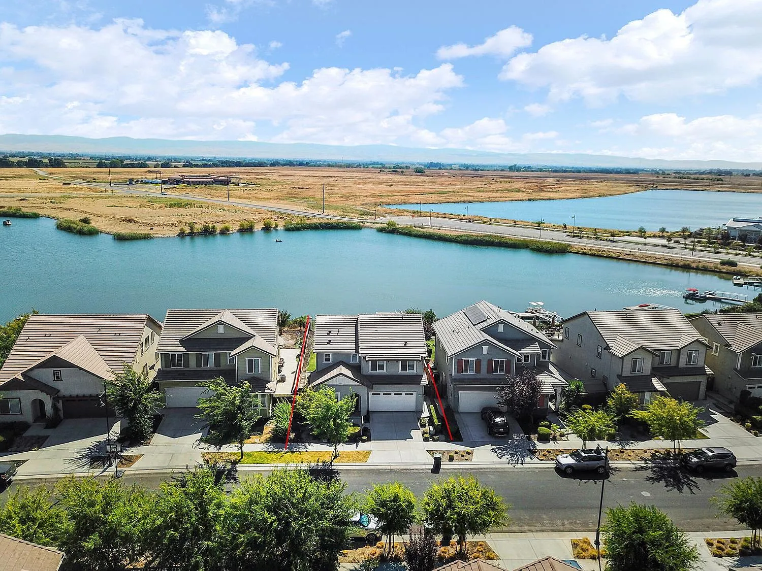 1200 Mariners Dr photo 1