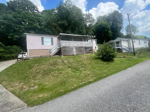 18 Rollins St, Parkersburg, WV 26104