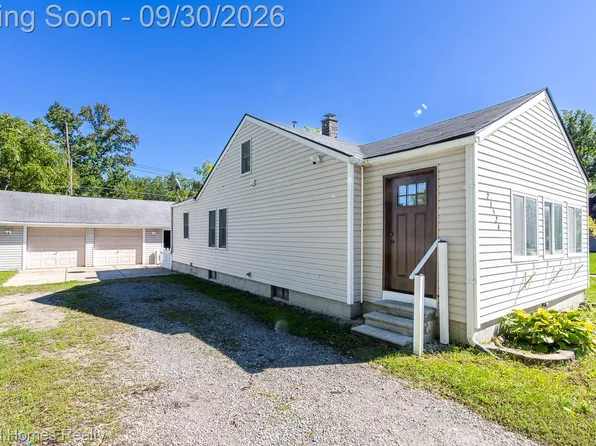 21524 Roosevelt Ave, Farmington Hills, MI 48336