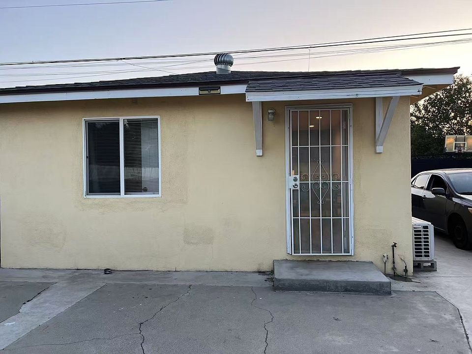 1st image of 1321 Scott Ave