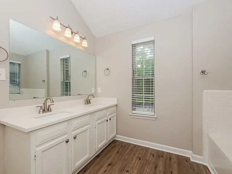 1229 Jacksons View Rd — Photo 6