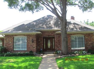 9510 Hillview Dr, Dallas, TX 75231