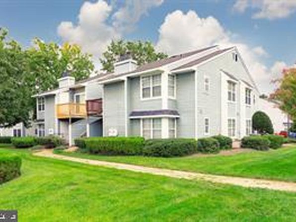 8626 Beekman Pl #26C