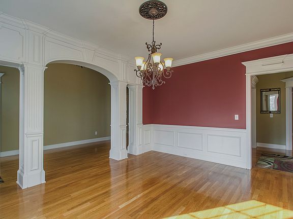 2nd image of 5428 Cavendish Dr