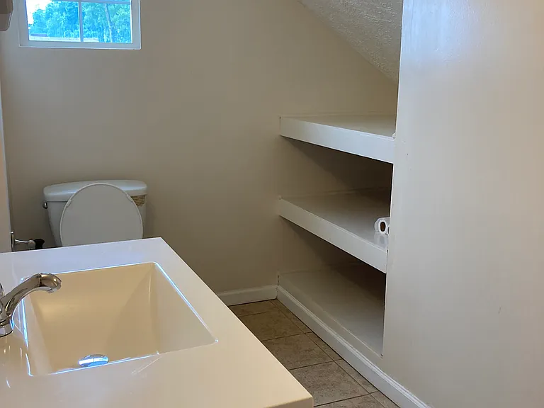 436 Iowa Ave #4 — Photo 8