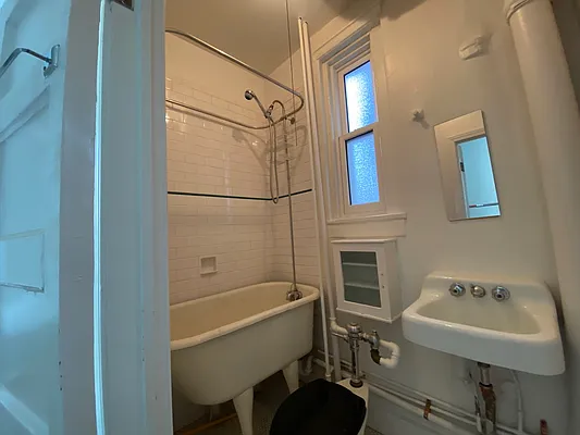 Rented by Krieger Real Estate LLC | media 9