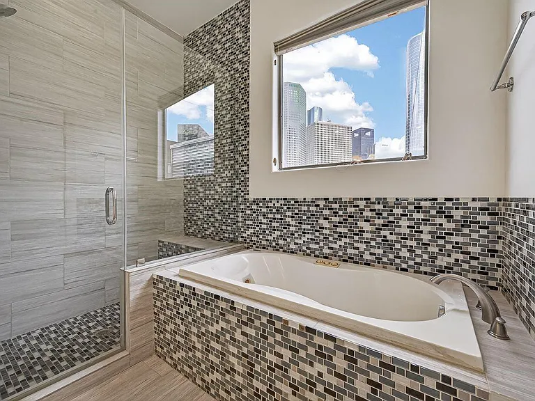 724 Ruthven St — Photo 34