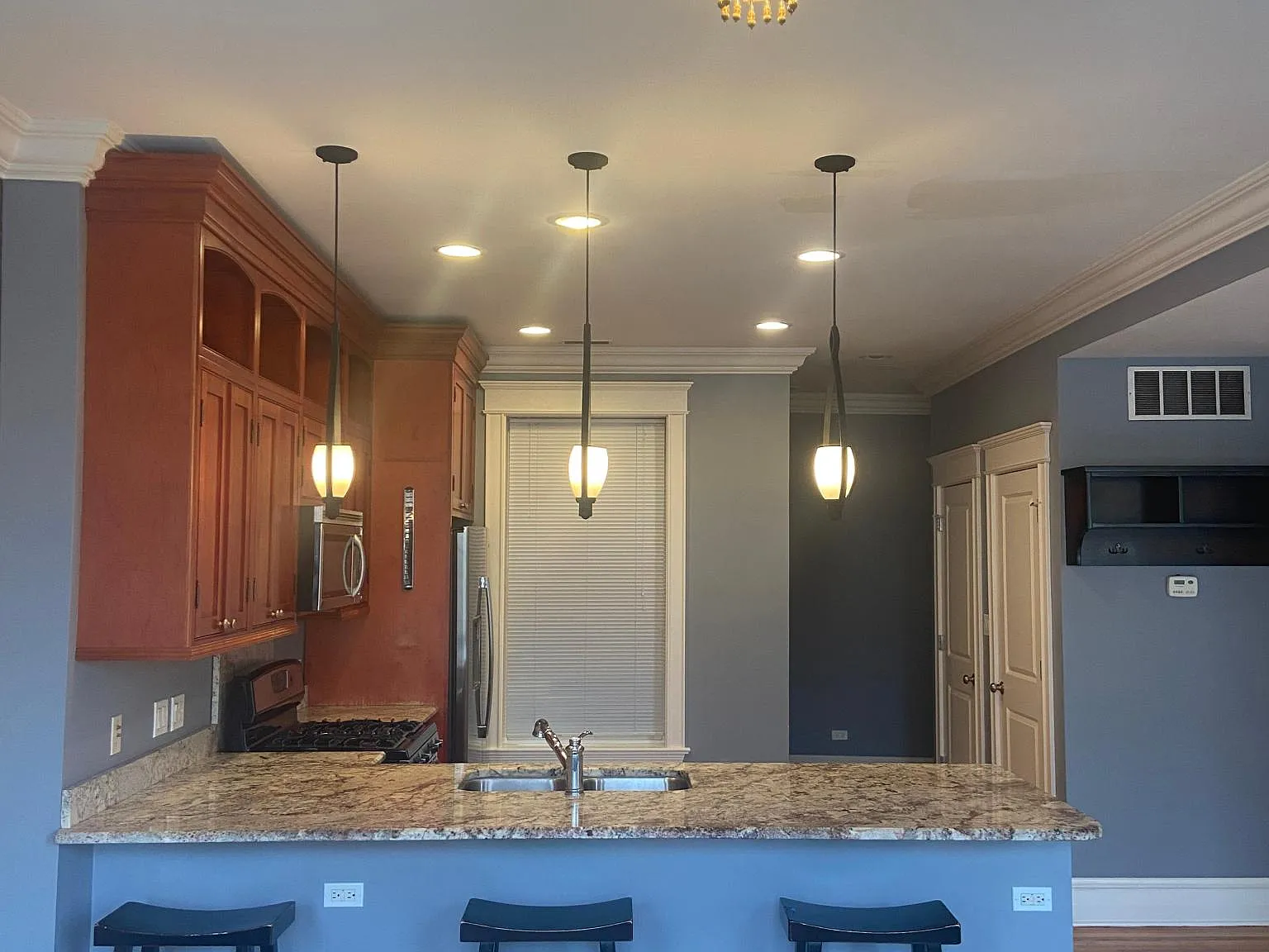 1 bed, 850 sqft, $2,650 — Photo 2