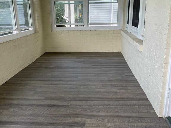 4th image of 2289 McKinley Ave