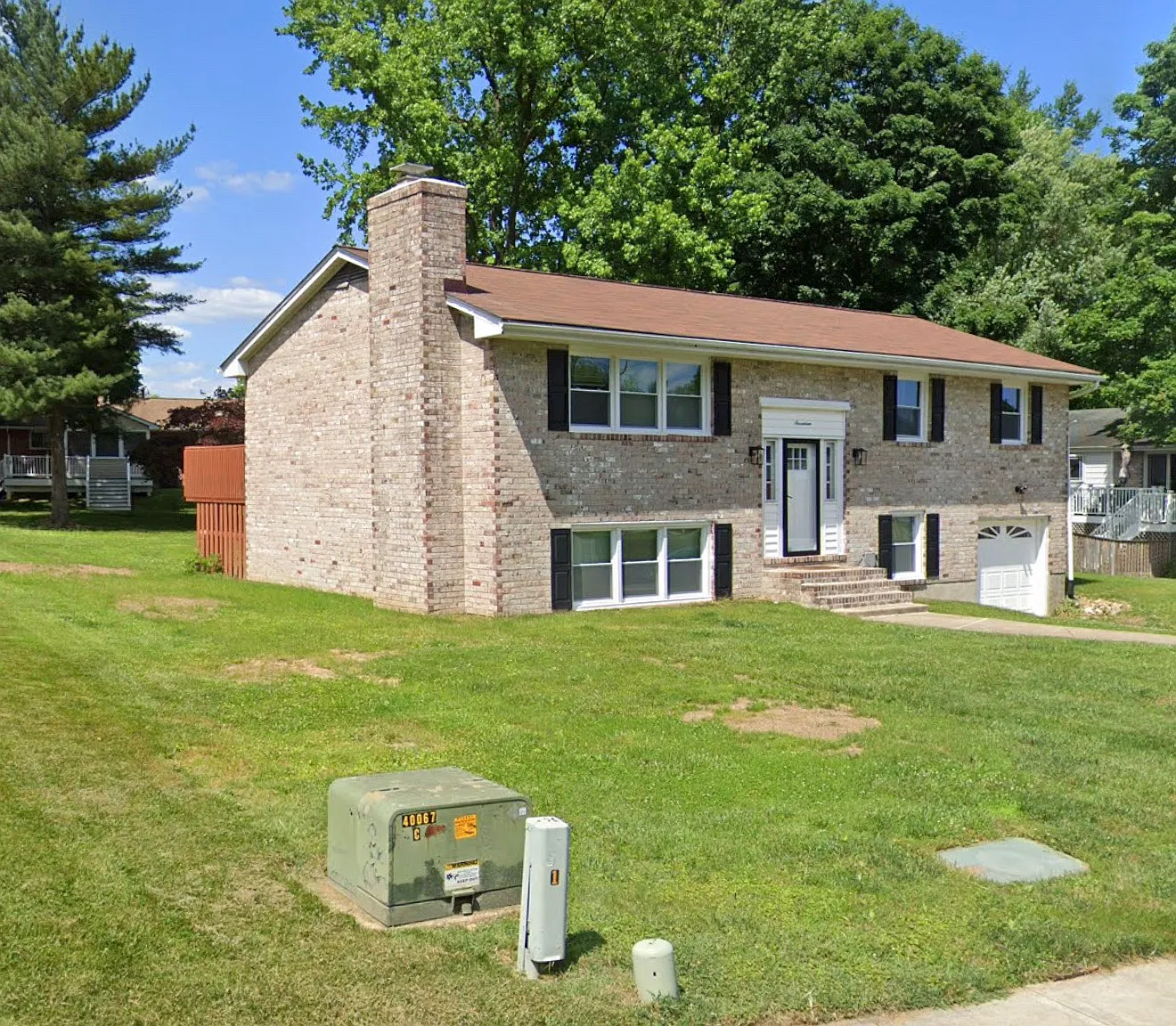 17 Edgehill Ct — Photo 3