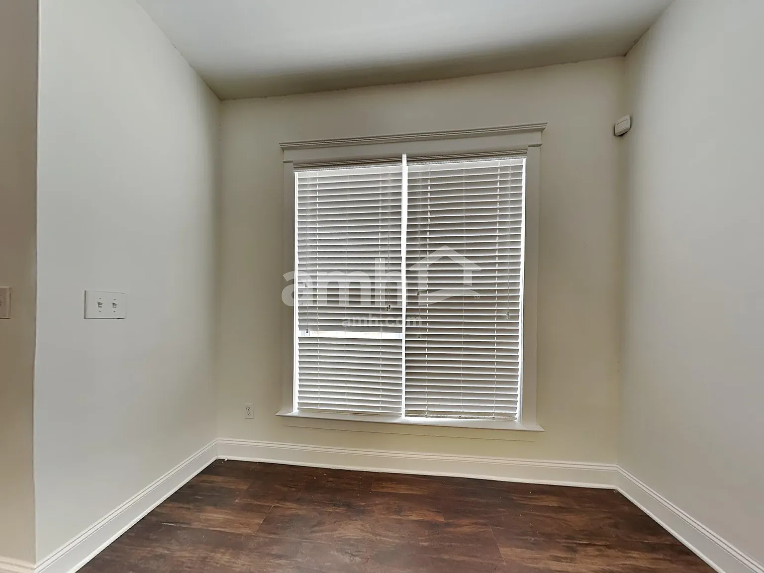 3 bed, 2.5 bath, 1646 sqft, $1,865 — Photo 4