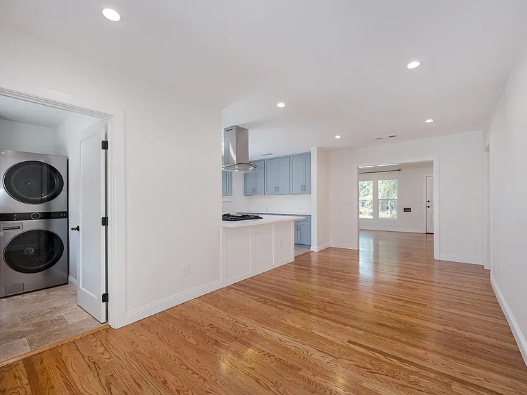 2065 Casa Grande St — Photo 9