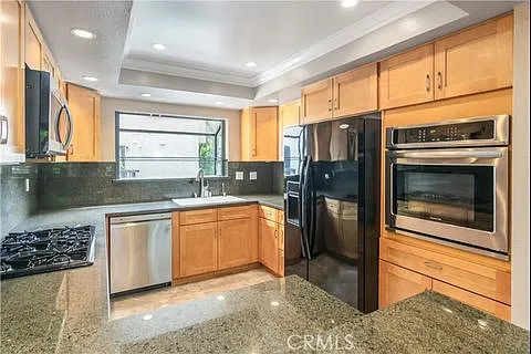 21820 Marylee St #225 — Photo 3