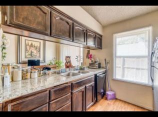 4915 E Belmont Ave #B, Fresno, CA 93727