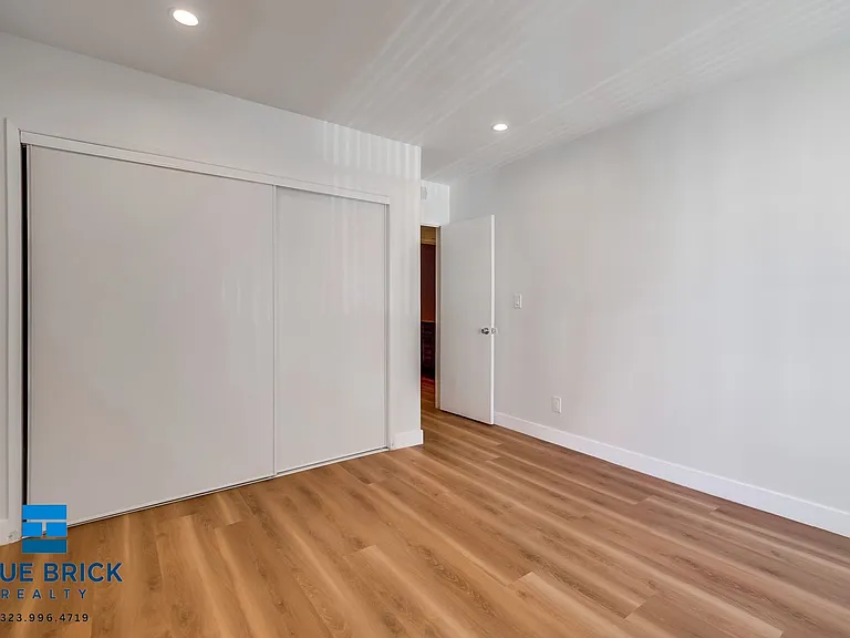 5415 Corteen Pl #22 — Photo 25