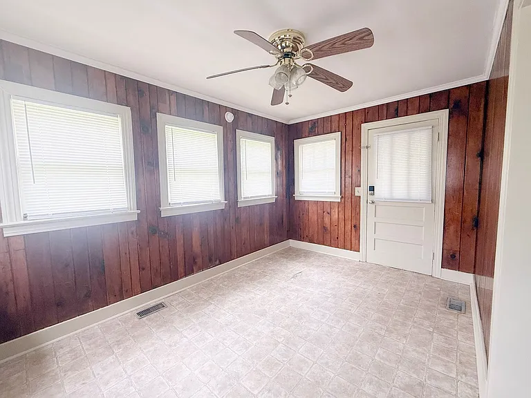 435 Lusk Ave — Photo 12