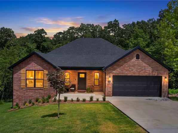 16 Burwell Dr, Bella Vista, AR 72714