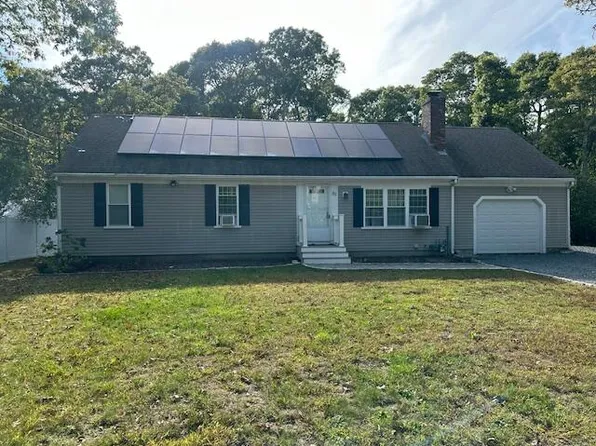 89 Mitchell's Way, Hyannis, MA 02601