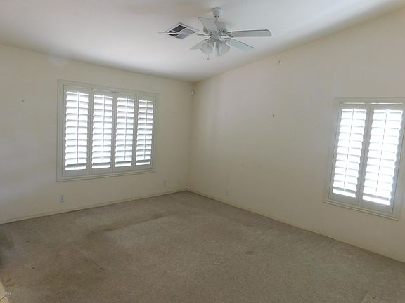 3rd image of 9206 W Grovers Ave