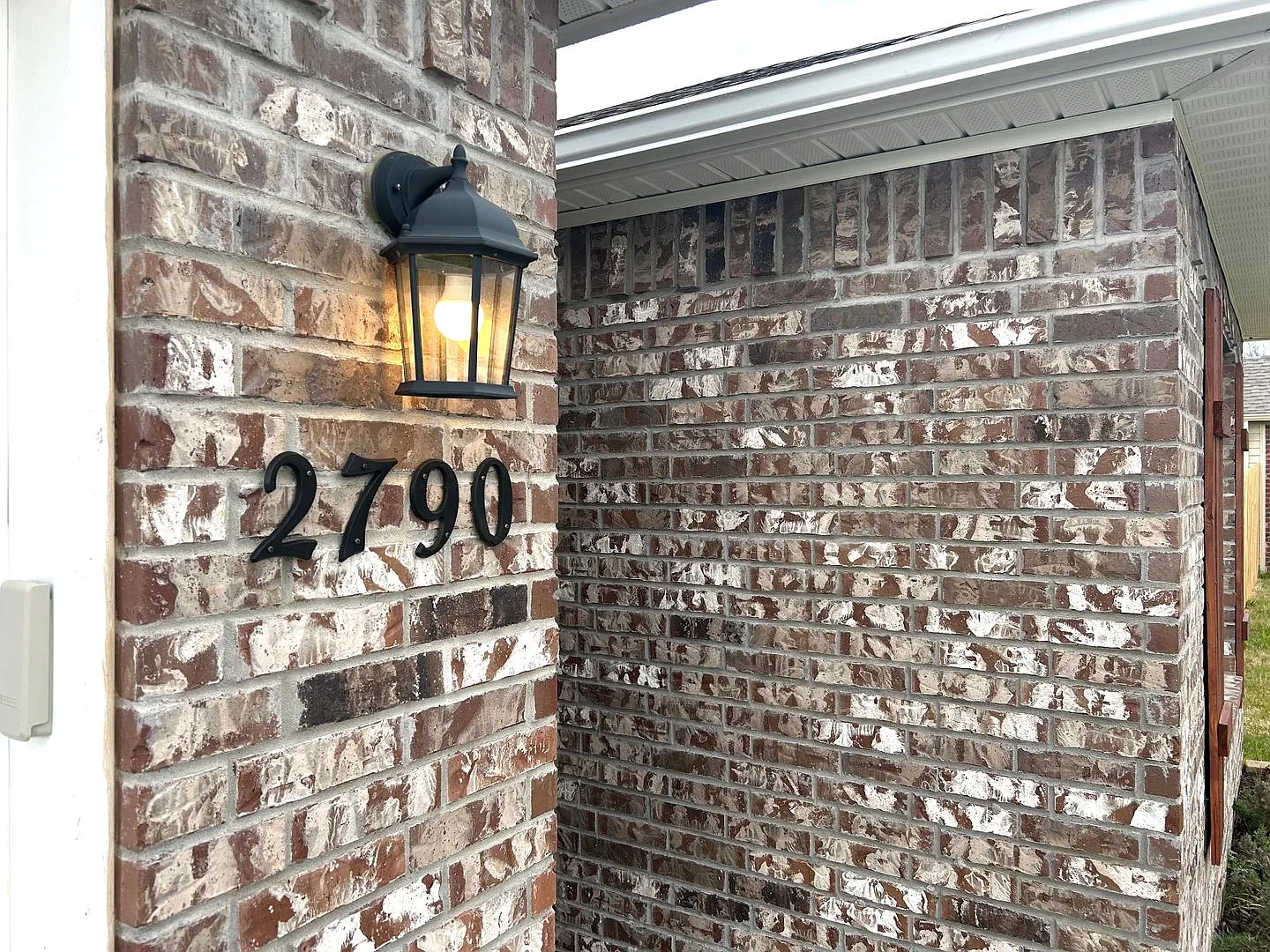 Newer Construction 3 bedroom 2 bath home! — Photo 2