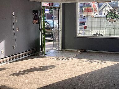 5th image of 8236 Pacific Ave