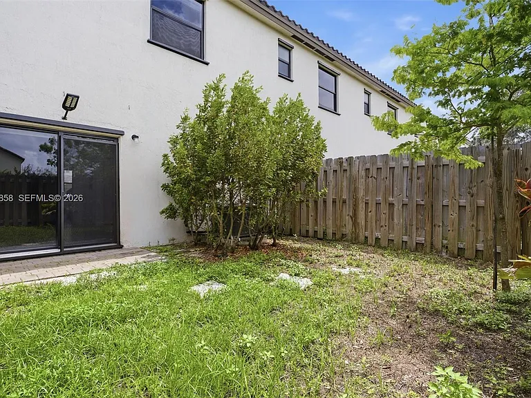 11833 SW 245th Ter — Photo 29