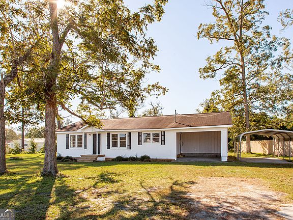 2nd image of 4417 Railroad Ave