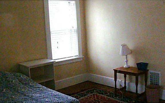 5th image of 42 N Willow St