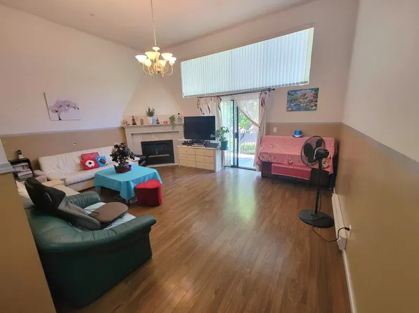 8591 Blundell Rd #5, Richmond, BC V6Y 1K2