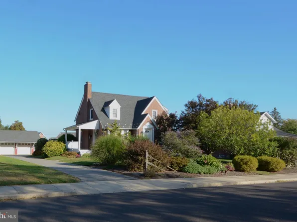 61 W Reliance Rd, Souderton, PA 18964