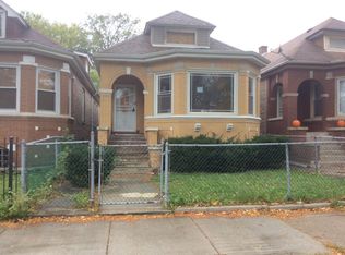 9016 S Racine Ave, Chicago, IL 60620