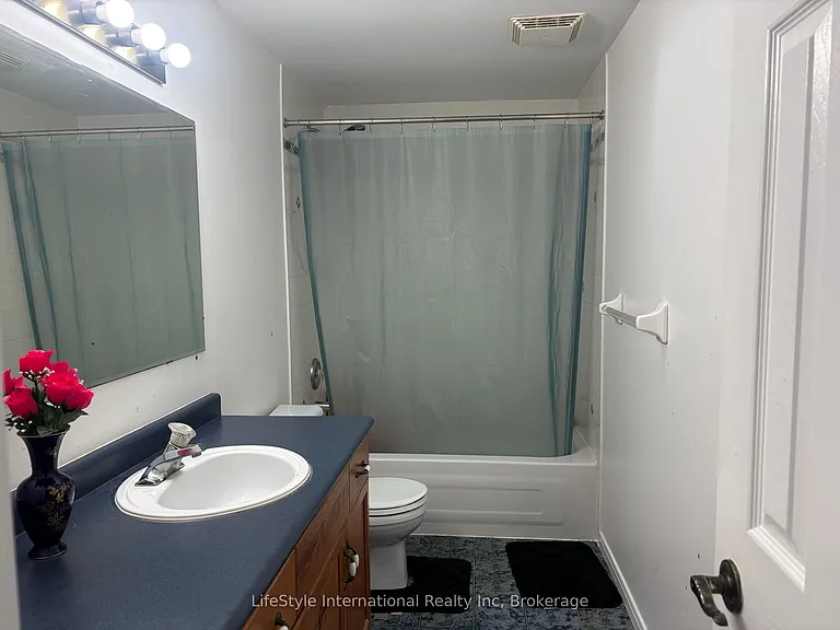 41 Camm Cres — Photo 17