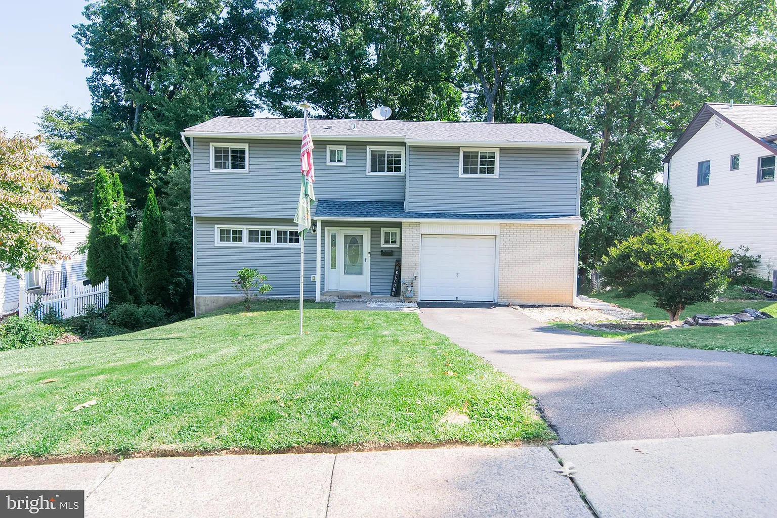 305 Overlook Ave photo 1