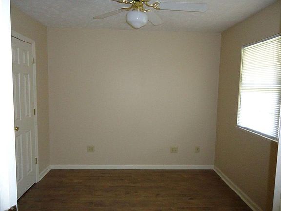 5th image of 609 Hillbrook Dr