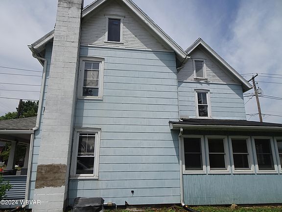 2nd image of 417 Spruce St