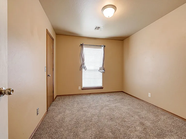 2032 Emerald Brook Ct — Photo 34