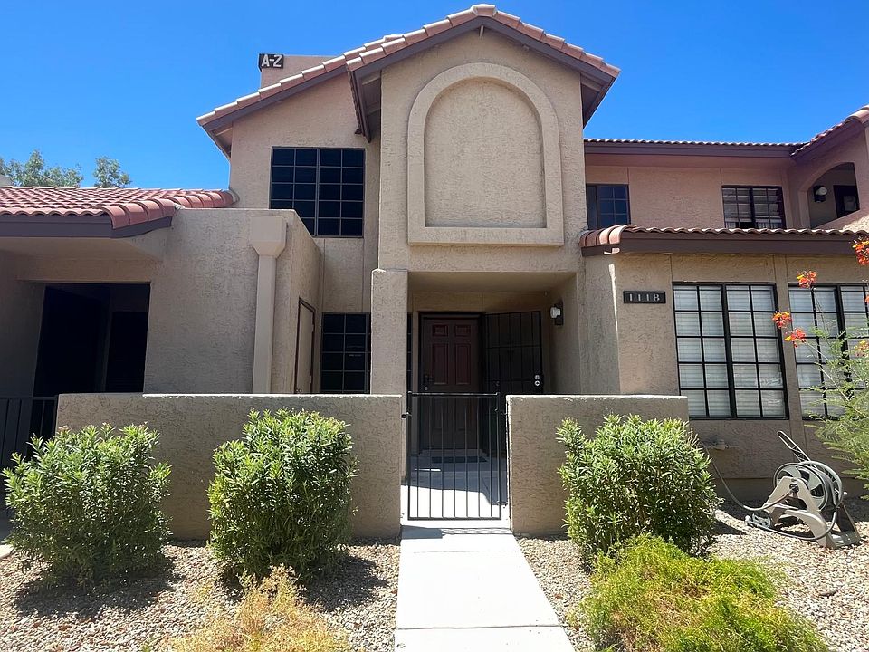 Well-grommed, tranquilo community.Park two cars right in front of the unit, have your guest park just 4 stalls away.