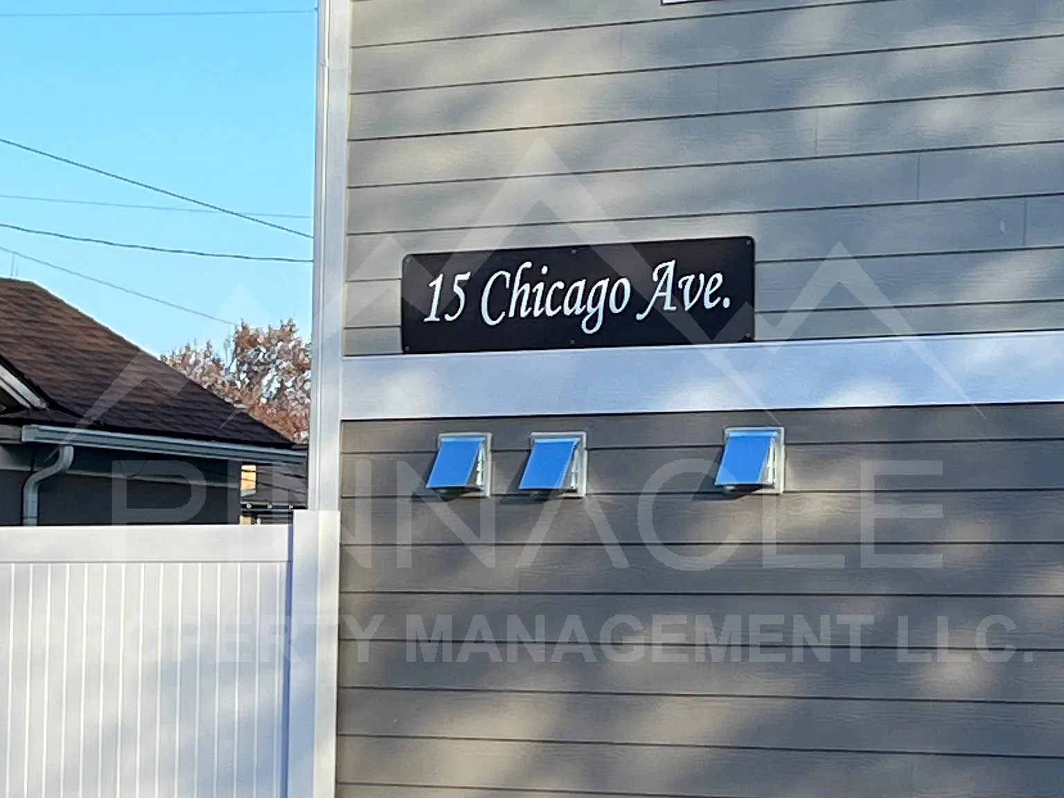 2 bed, 1.5 bath, 927 sqft, $1,250 — Photo 2