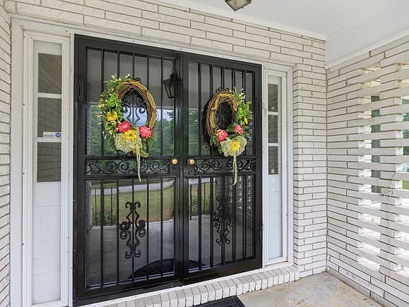 5th image of 627 Mayes Way