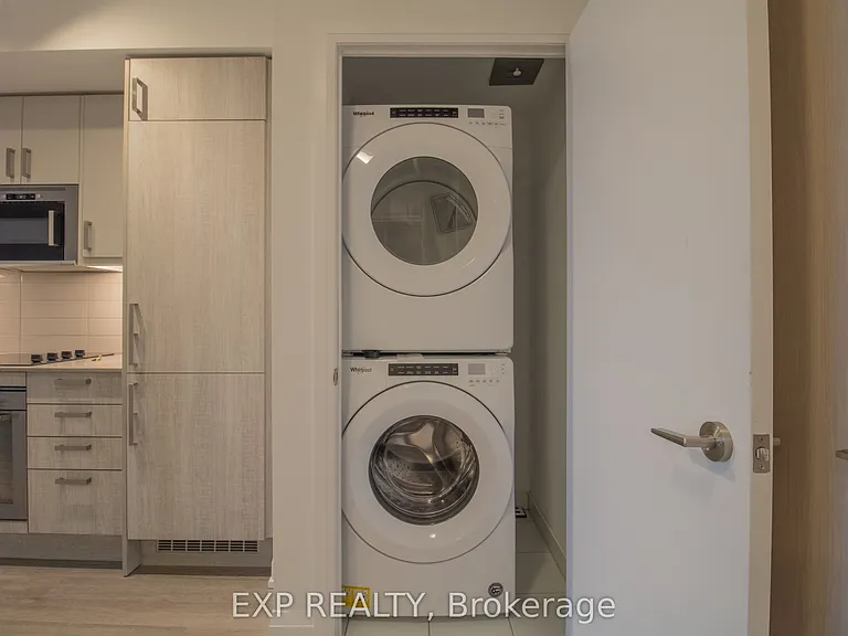 77 Mutual St #2210 — Photo 26