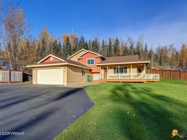82 N Jessica Ln, Palmer, AK 99645